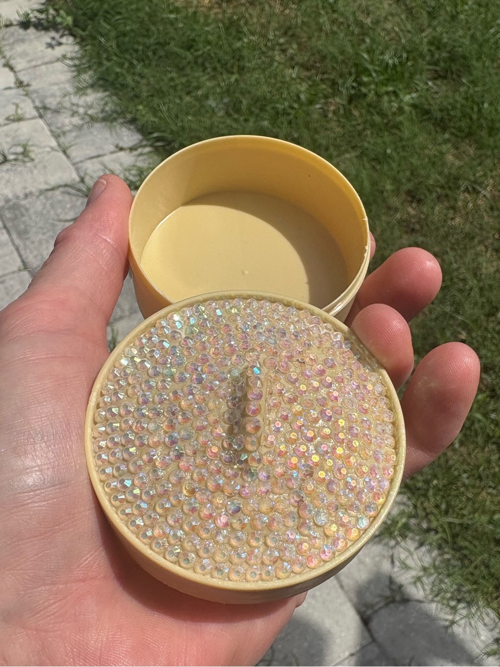 Custom dumpling container